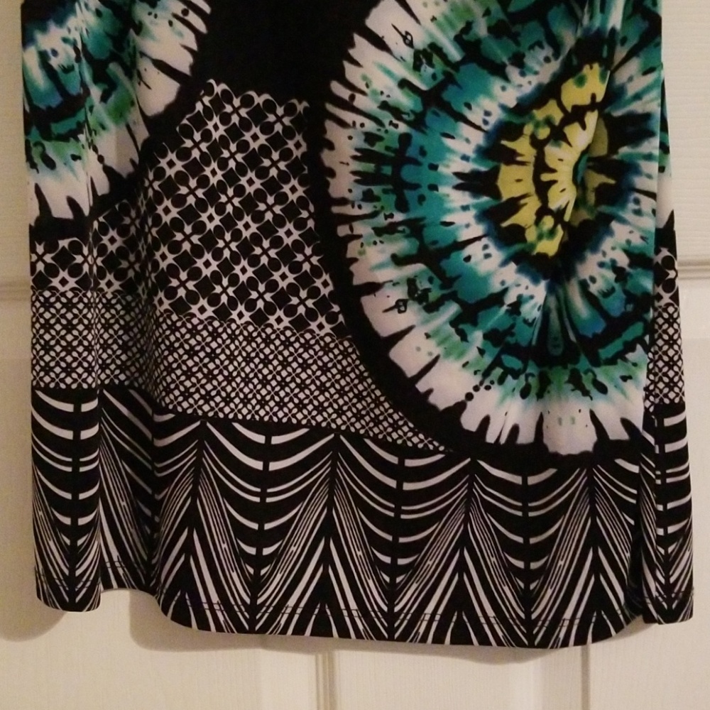Dress - Picture 3 of 3